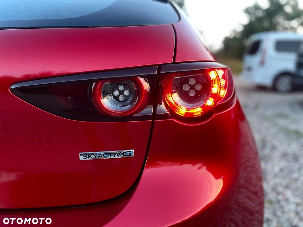 Mazda 3 e-SKYACTIV-G 122 M HYBRID DRIVE EXCLUSIVE-LINE - 32