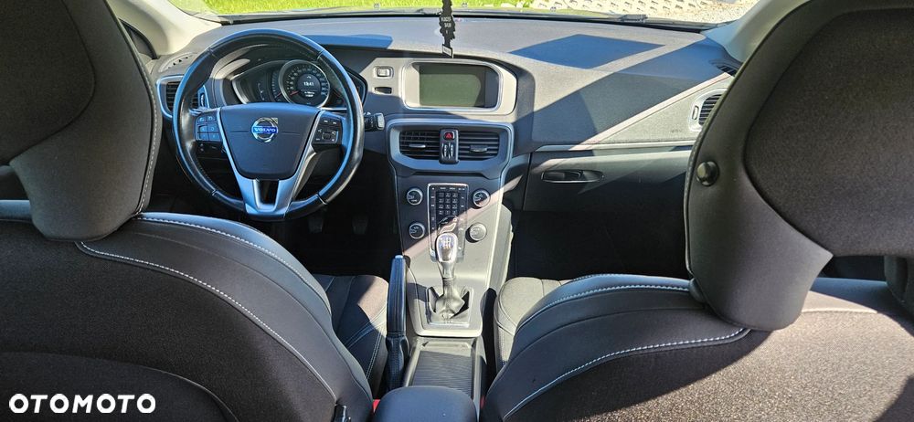 Volvo V40 D2 - 6