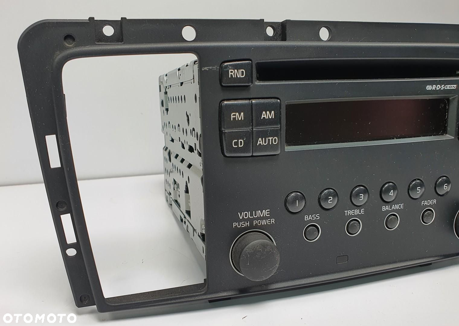 RADIO CD VOLVO V70 II 30745812 61317047 - 2