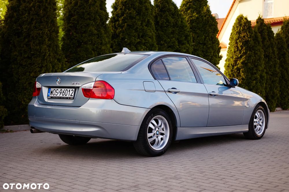 BMW Seria 3 318d DPF - 7