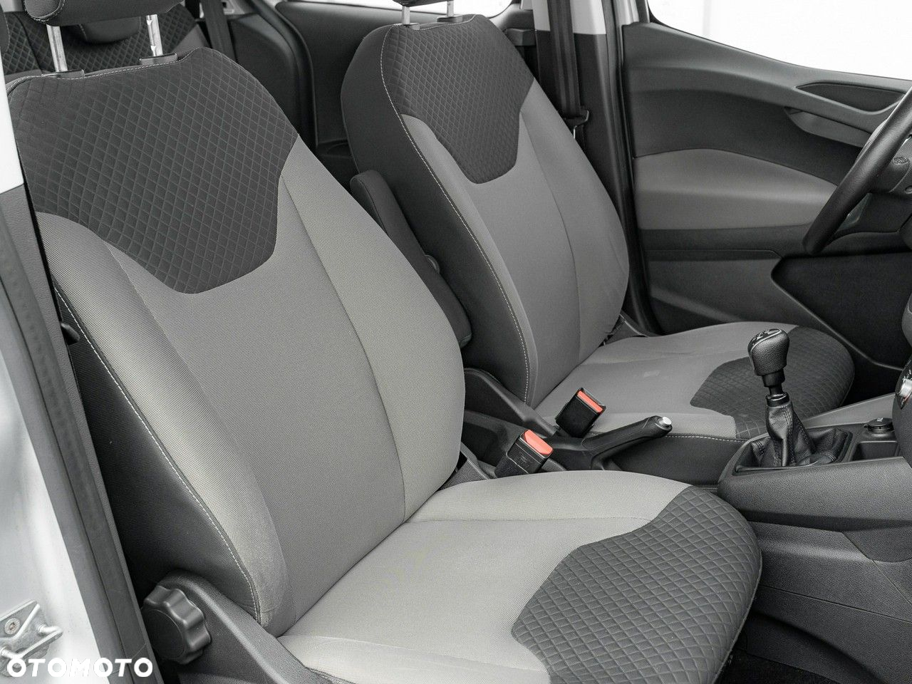 Ford Transit Courier 1.0 EcoBoost Trend - 26