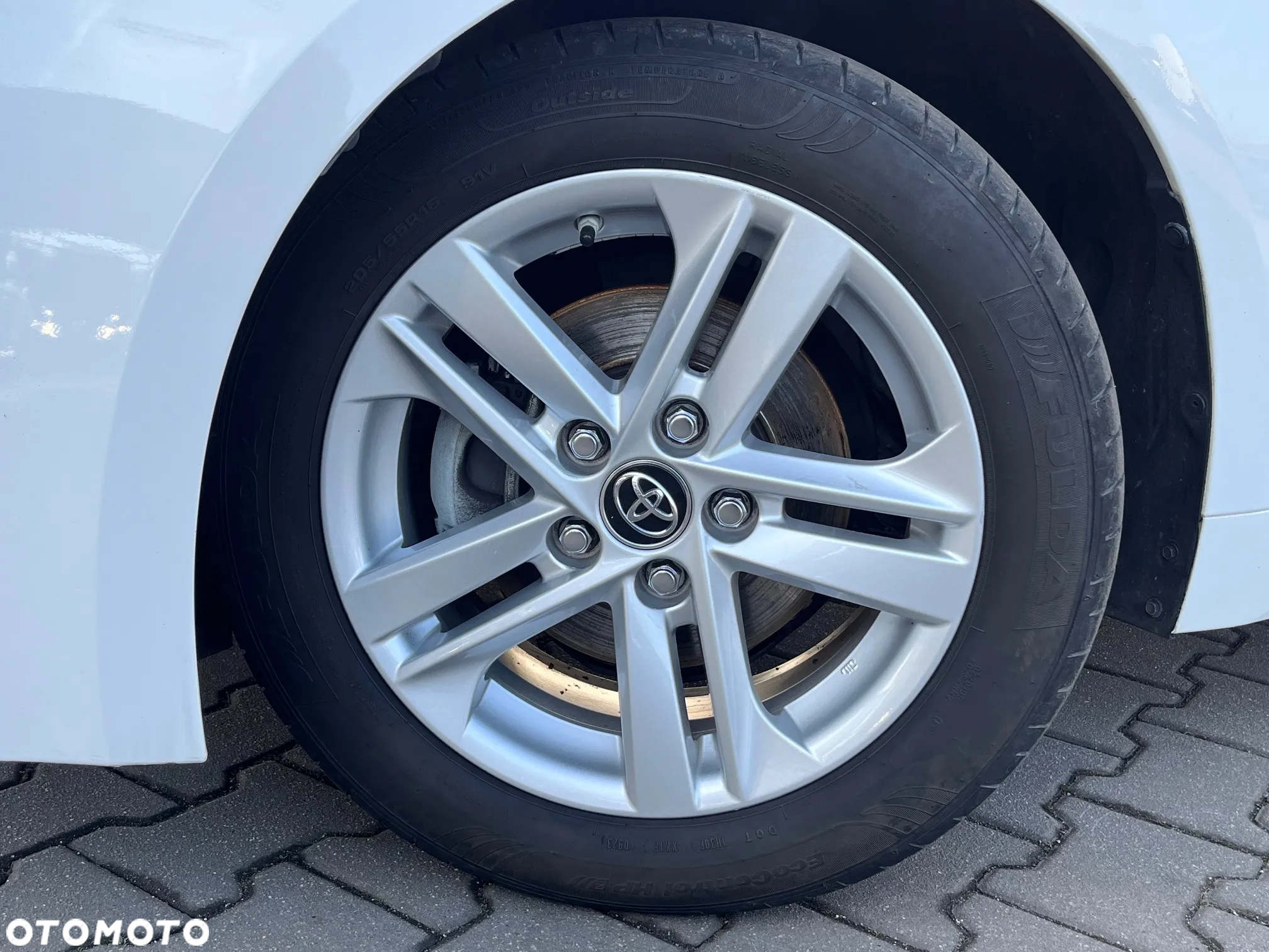Toyota Corolla 1.8 Hybrid Comfort - 13