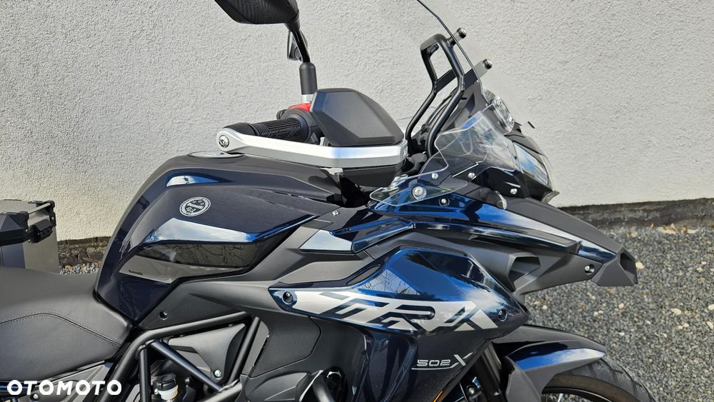 Benelli TRK 502X - 17
