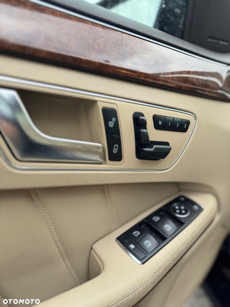 Mercedes-Benz Klasa E 350 4-Matic BlueEff Elegance - 7