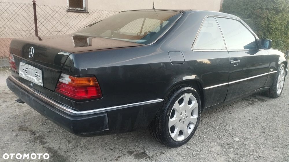 Mercedes-Benz W124 (1984-1993) - 10