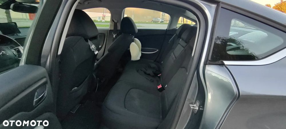 Citroën C5 1.6 HDi Attraction - 12