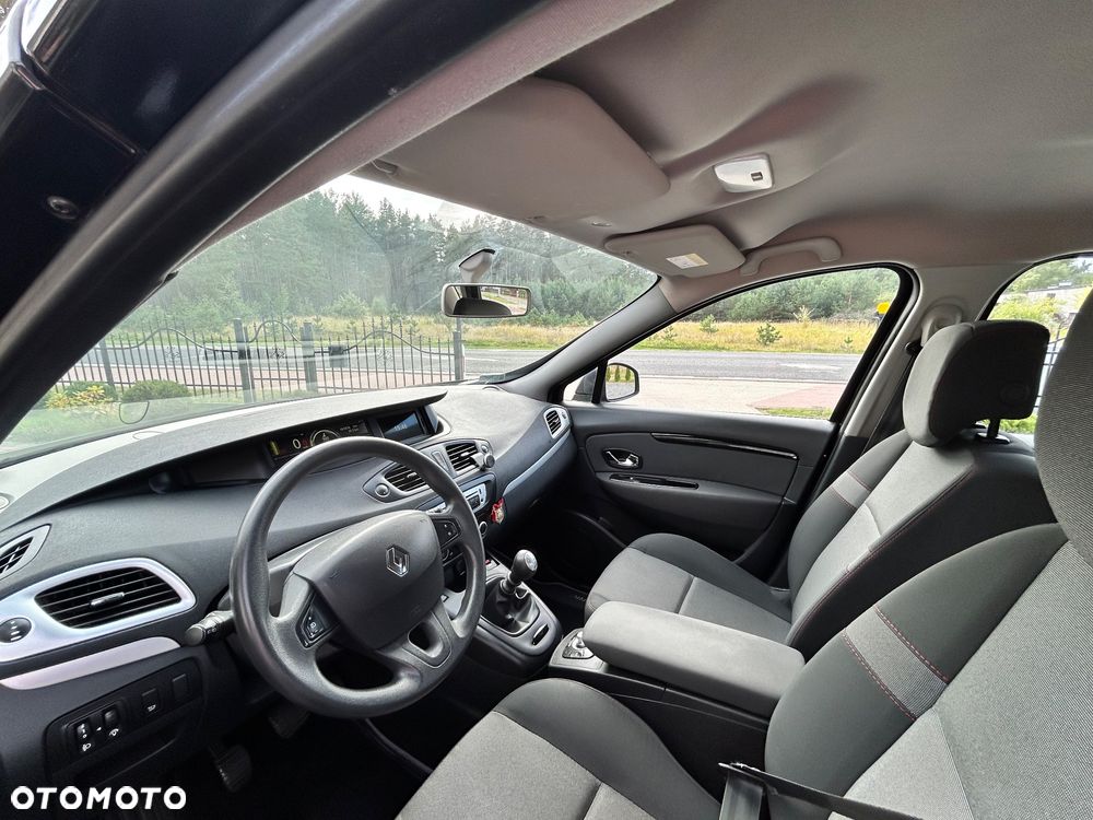 Renault Scenic - 13