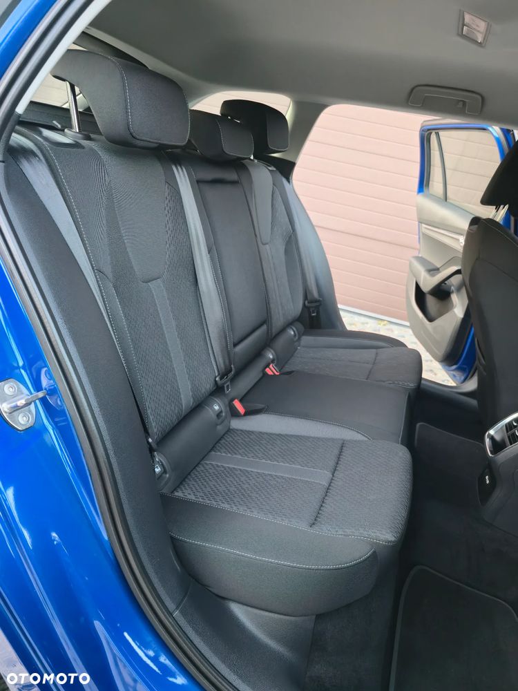 Skoda Octavia 2.0 TDI SCR Style DSG - 32