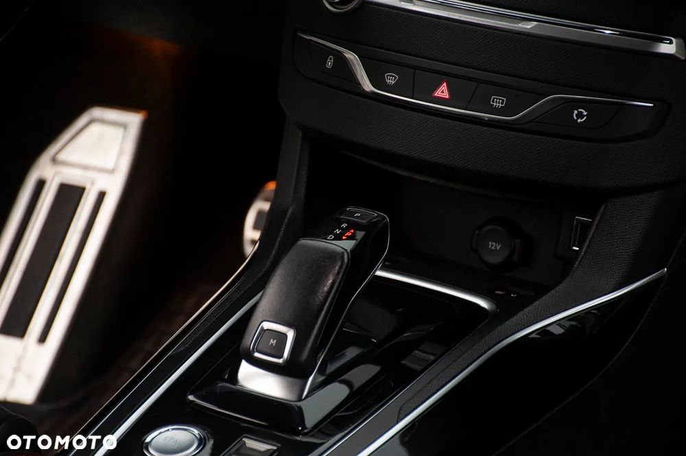 Peugeot 308 BlueHDi 180 EAT8 Stop & Start GT - 18