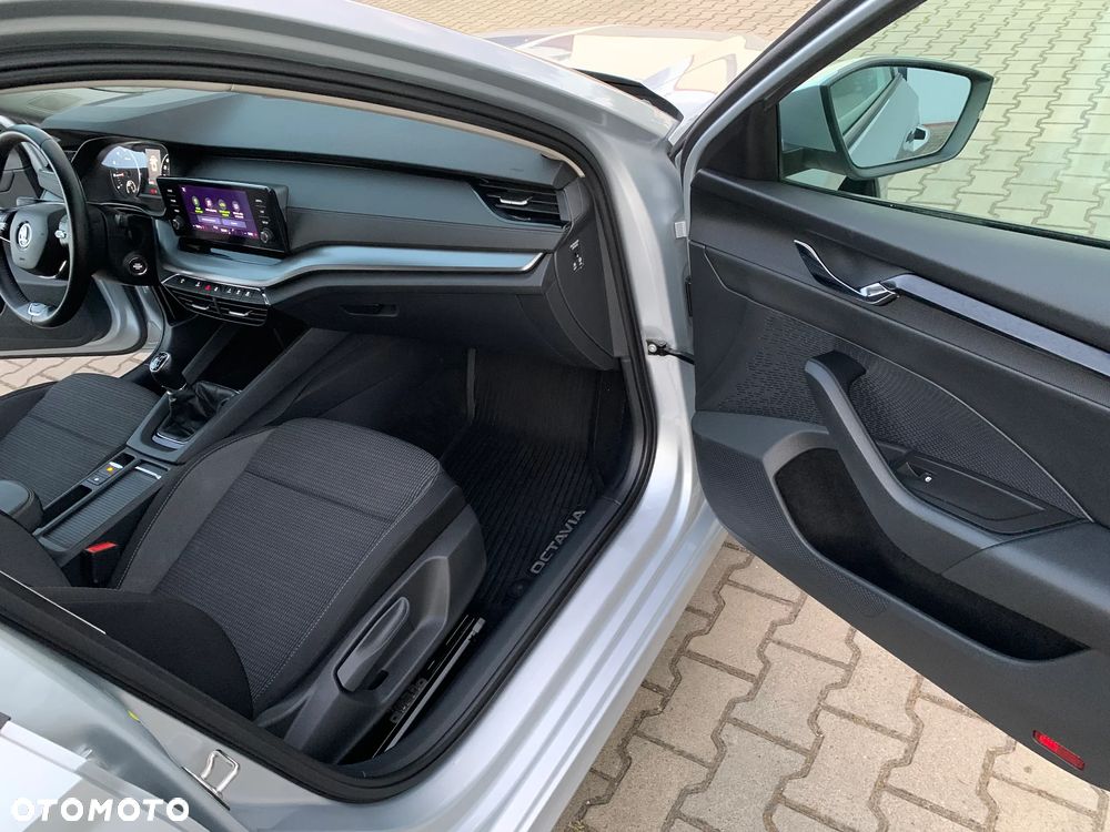 Skoda Octavia 1.5 TSI ACT Ambition - 22