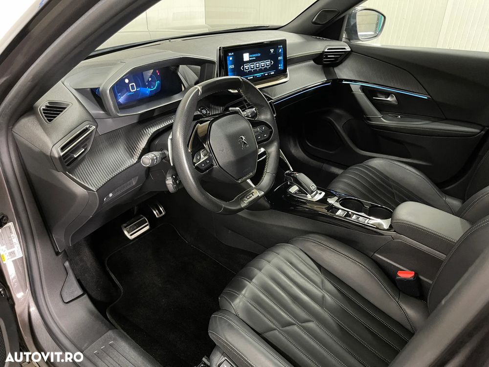 Peugeot 2008 PureTech 155 EAT8 GT - 6