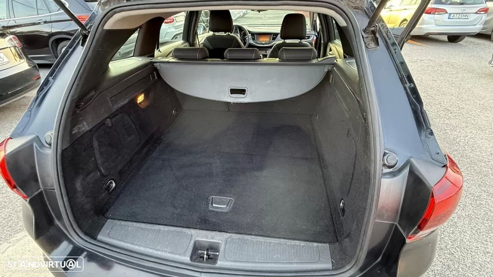 Opel Astra Sports Tourer 1.2 T Business Edition S/S - 32