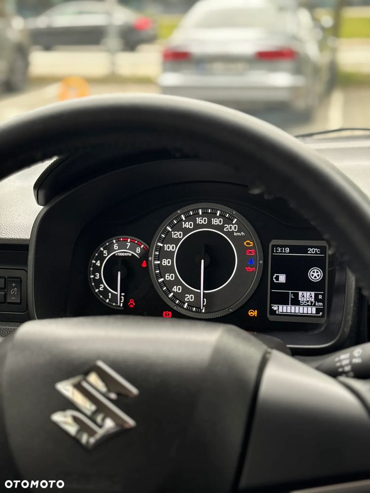 Suzuki Ignis 1.2 SHVS Premium Plus - 8
