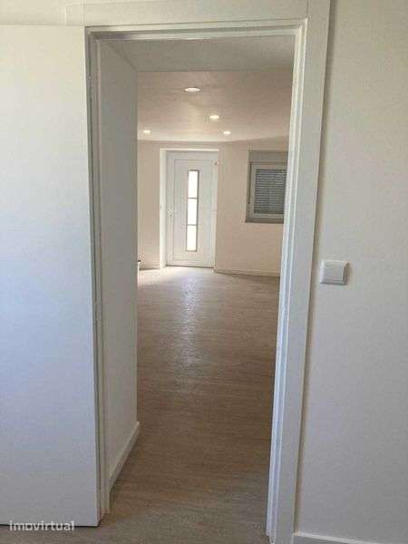 Apartamento T2 Renovado Parada - Carregal do Sal - Grande imagem: 5/12