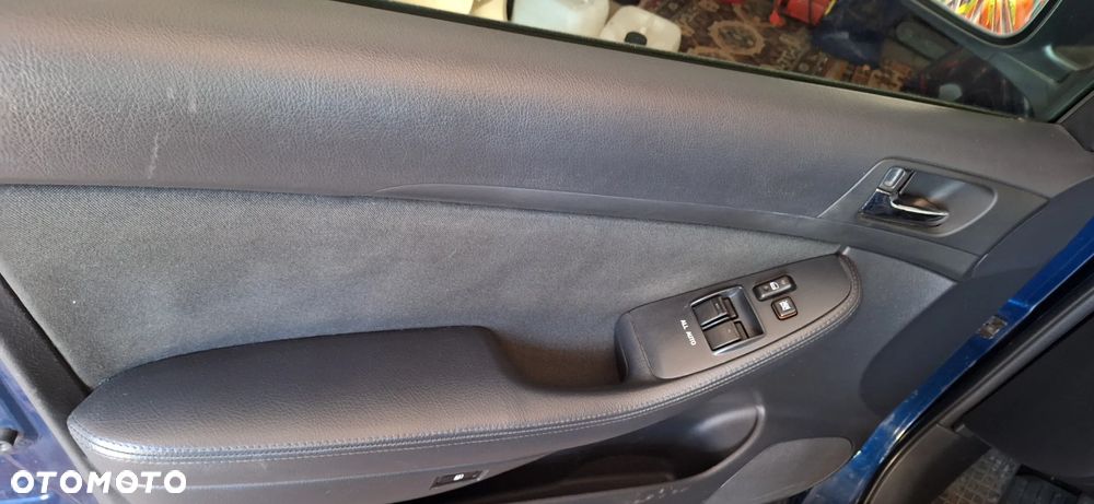 Toyota Avensis 1.6 VVT-i Terra - 10