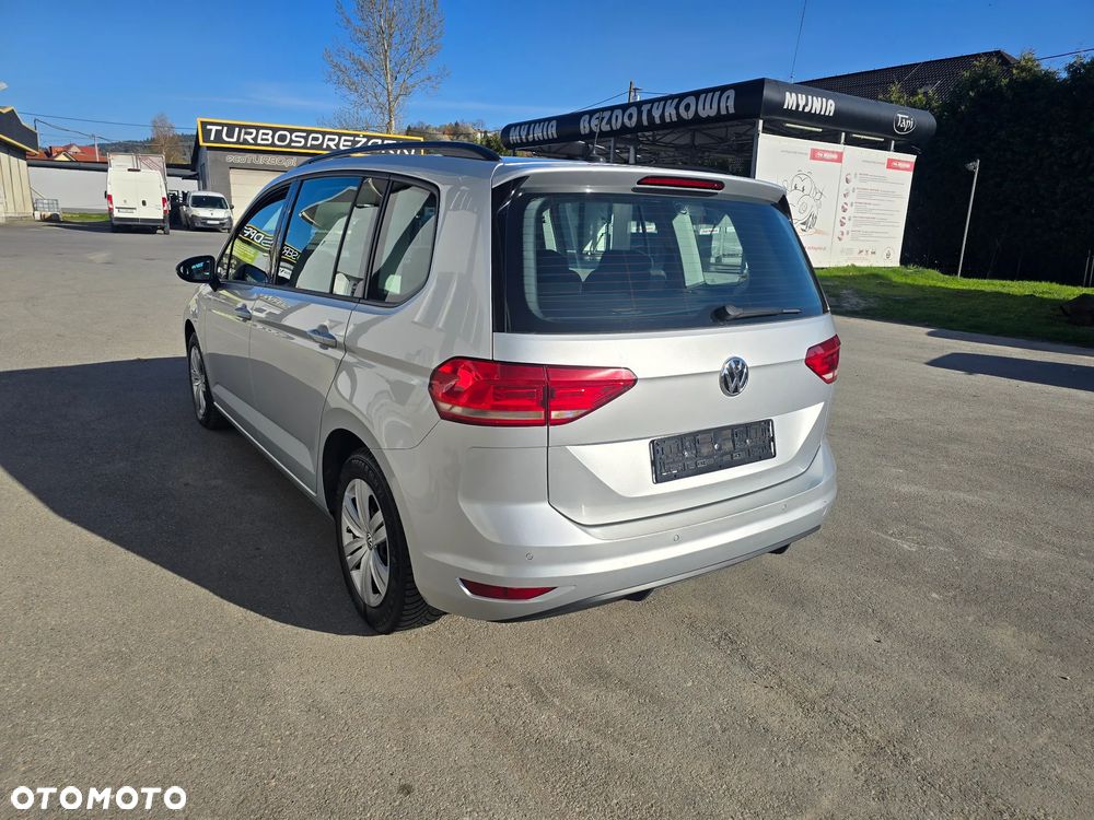 Volkswagen Touran 1.6 TDI BMT SCR Comfortline - 9