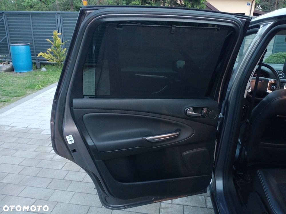 Ford S-Max 2.0 TDCi DPF Titanium - 28