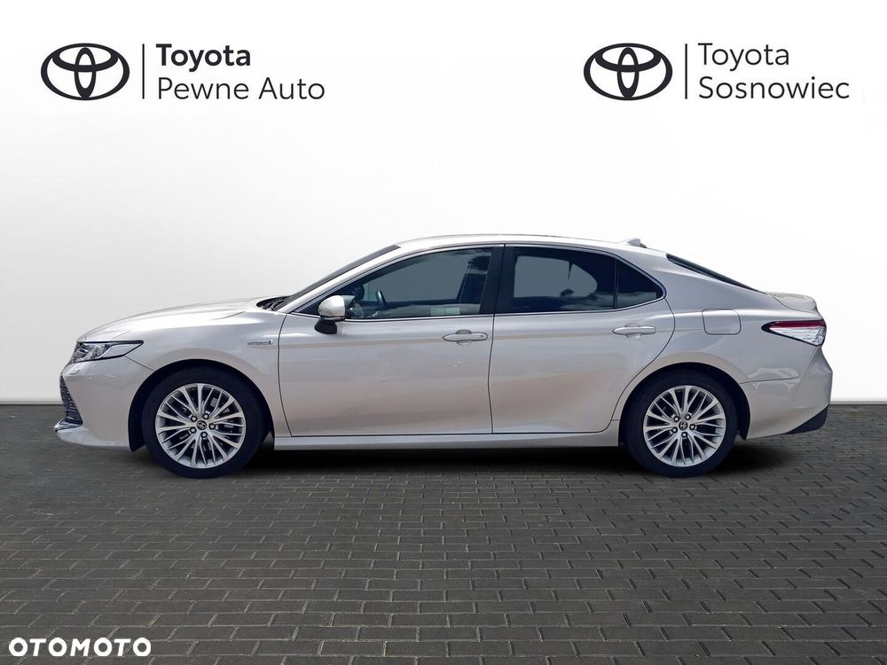 Toyota Camry - 3