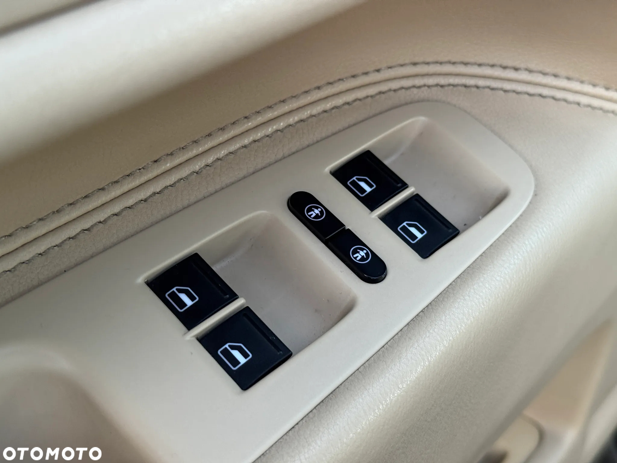 Volkswagen Touareg - 28