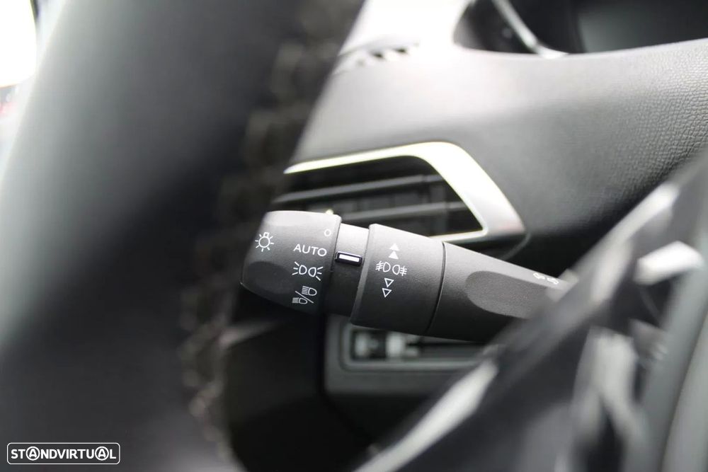 Peugeot 3008 1.6 BlueHDi Active - 6
