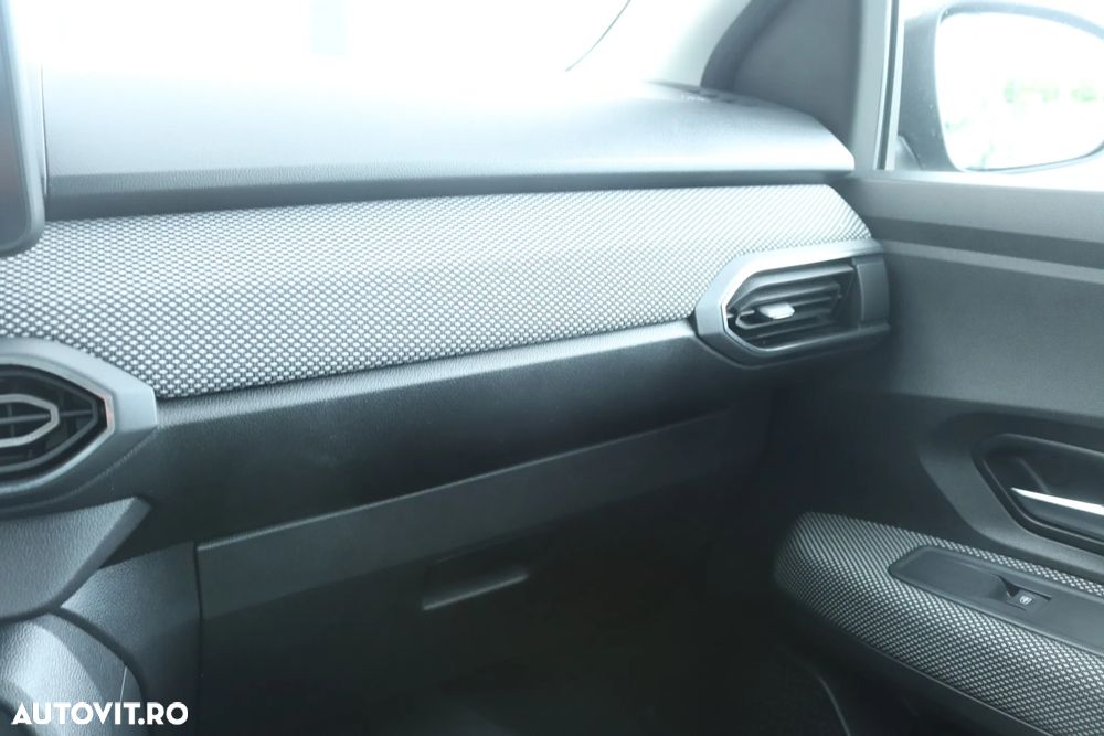 Dacia Logan TCe 90 MT6 Comfort - 23