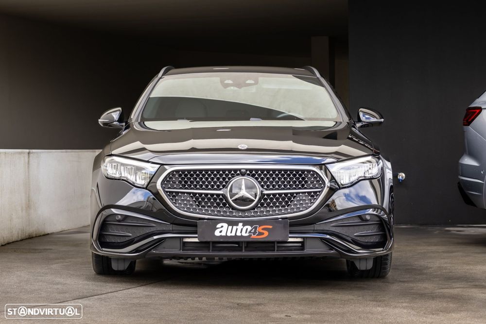 Mercedes-Benz E 300 - 4