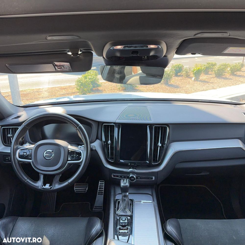 VOLVO XC60 2019 — imagine 7