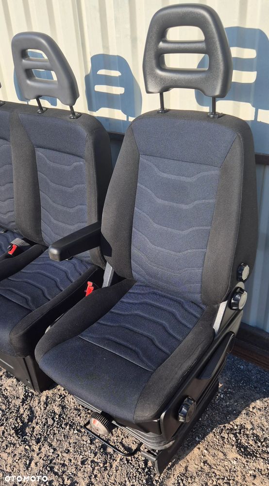 Iveco Daily 2014-2024 Fotel Lewy Kierowcy Pneumatyczny Amortyzowany Pompowany Z Podłokietnikiem - 2