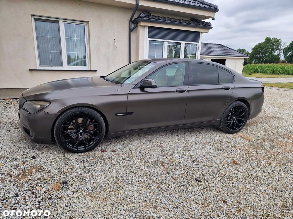 BMW Seria 7 - 1