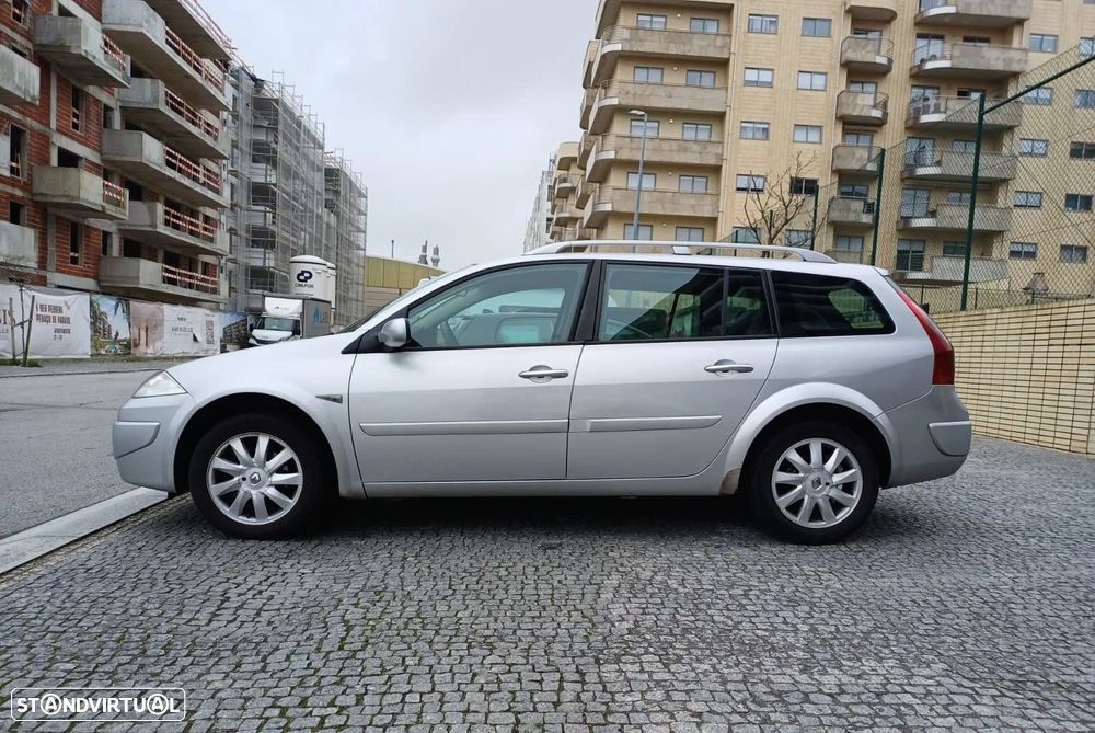 Renault Mégane Break 1.5 dCi Dynamique - 4