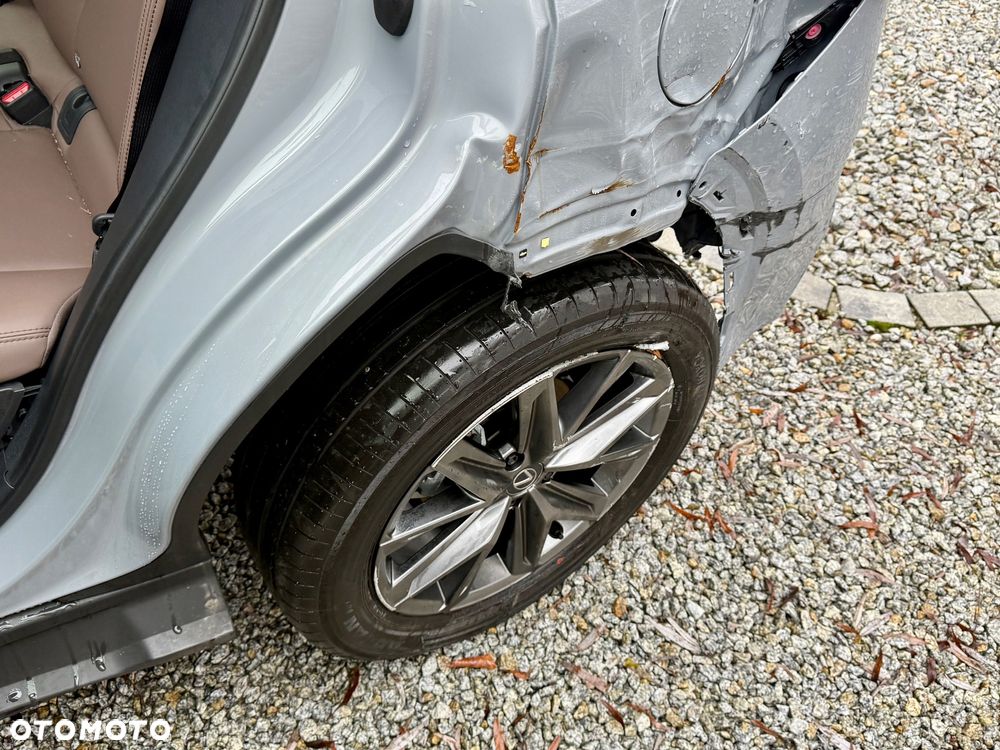 Lexus LBX FWD Emotion - 38