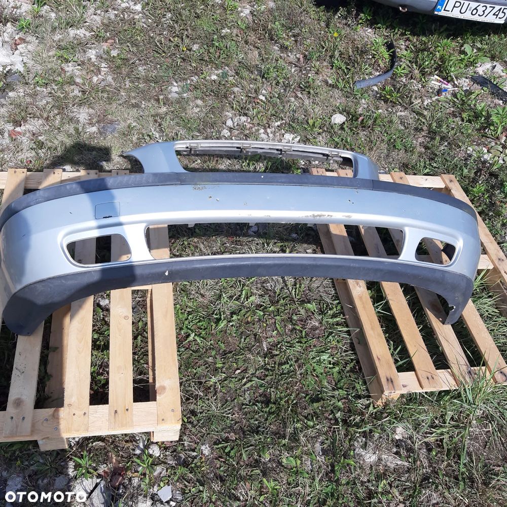 Zderzak Przedni Przód Volvo V70 99-04 Różne kolory - 9