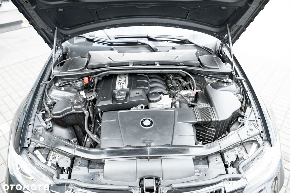 BMW Seria 3 320i Edition Lifestyle - 40