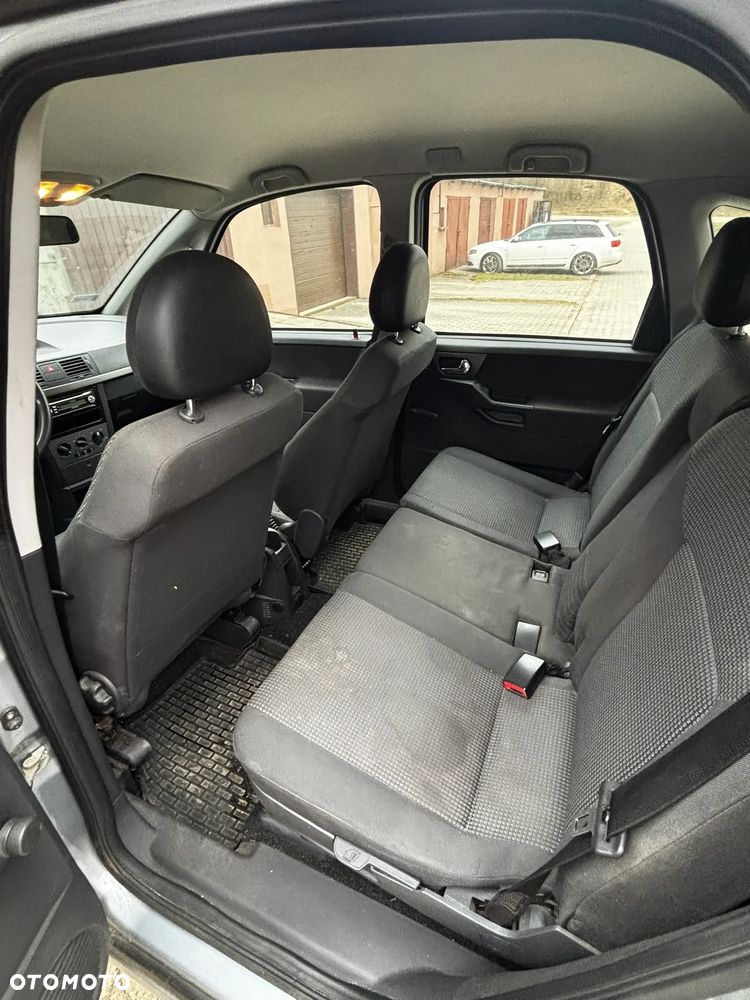 Opel Meriva - 17
