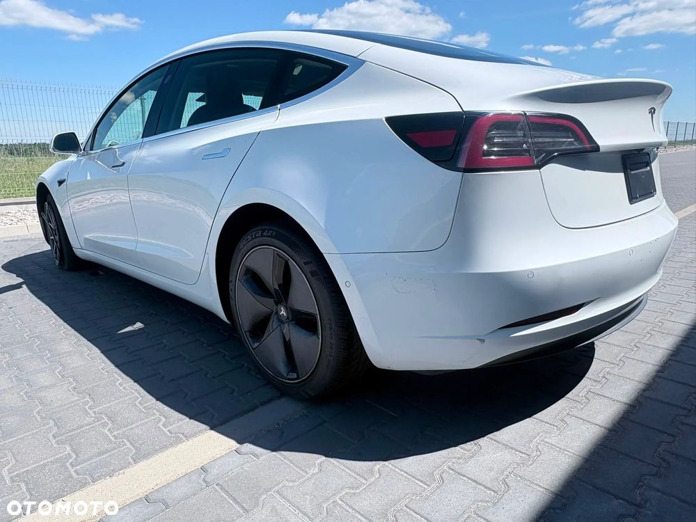 Tesla Model 3 Standard Reichweite Plus Hinterradantrieb - 8