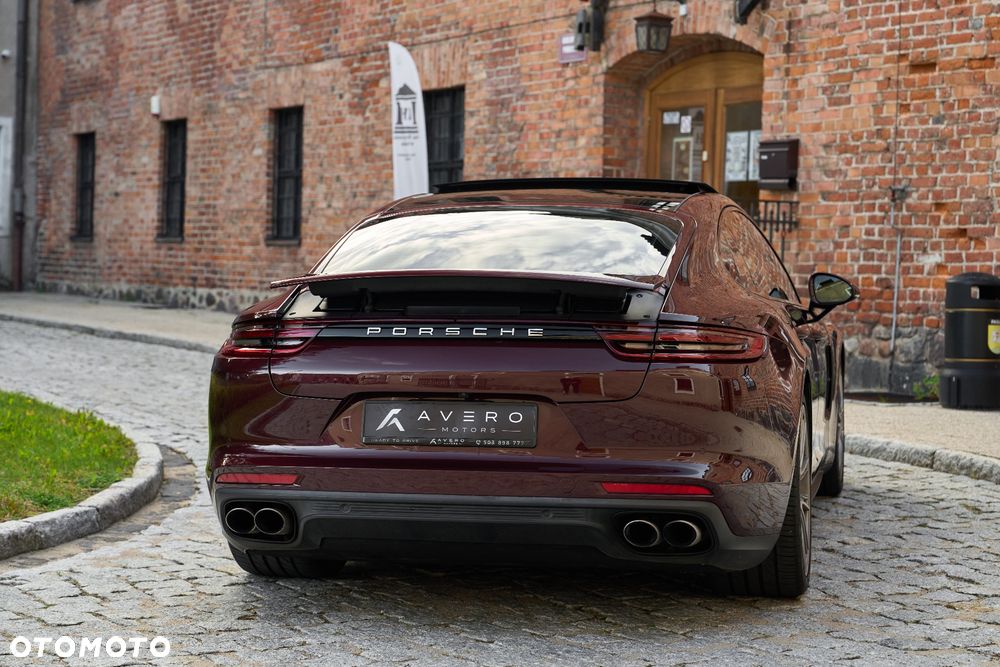 Porsche Panamera 4S - 8