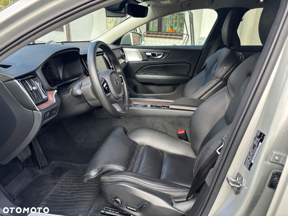 Volvo V60 Cross Country T5 AWD Geartronic - 20