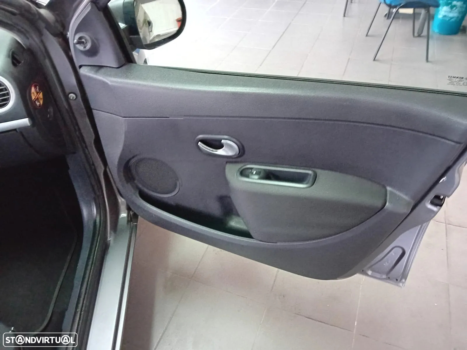 Renault Clio Break 1.2 16V Fairway - 12