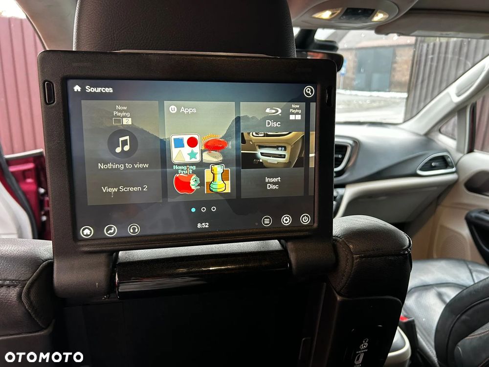 Chrysler Pacifica - 23