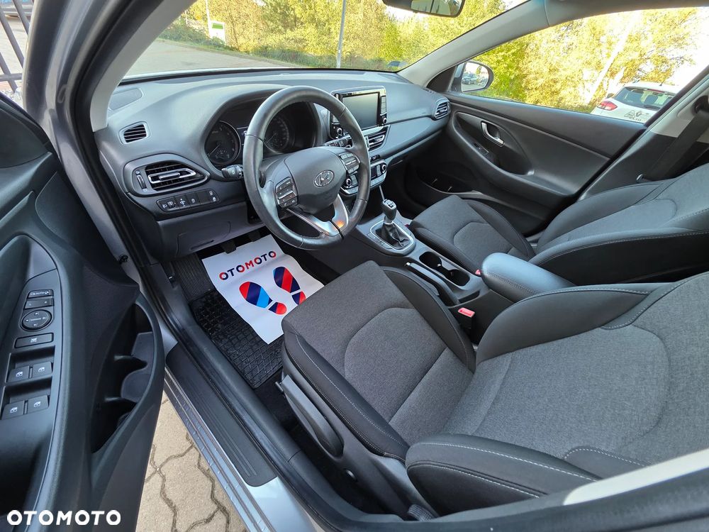 Hyundai i30 1.5 DPI Smart - 16