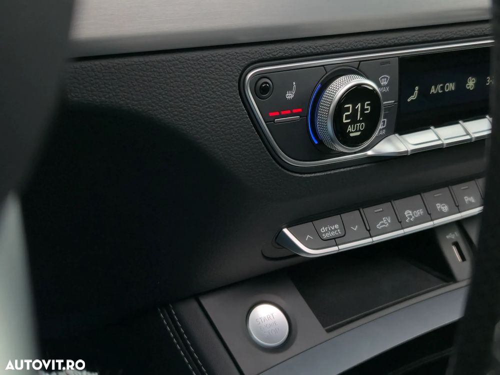 Audi Q5 55 TFSIe quattro S tronic S line - 32