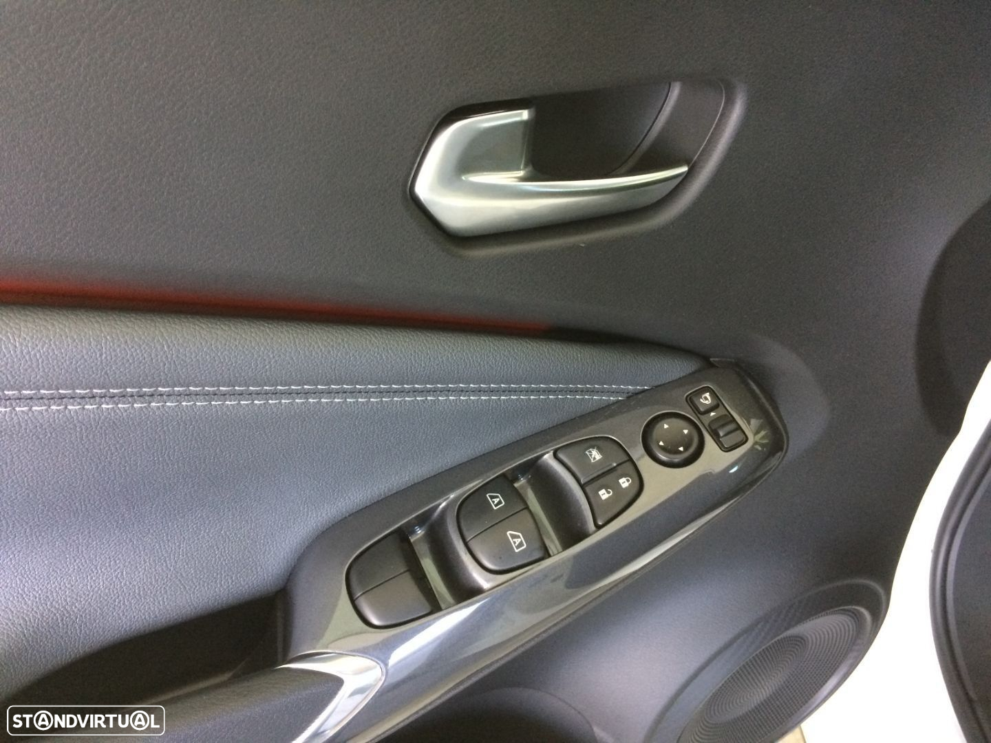 Nissan Juke 1.0 DIG-T N-Connecta - 17