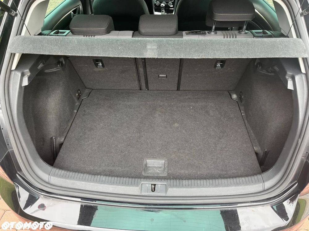 Volkswagen Golf 1.2 TSI BMT Trendline - 19