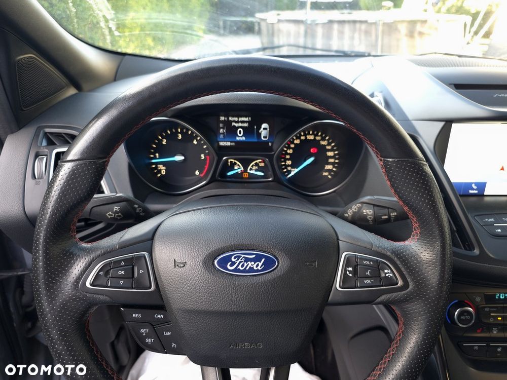 Ford Kuga 2.0 TDCi AWD ST-Line - 19
