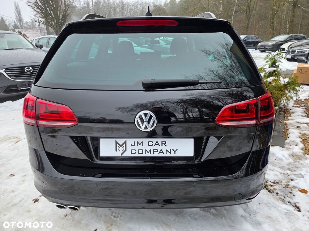 Volkswagen Golf - 10