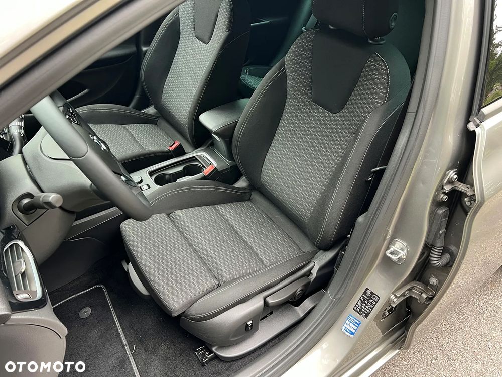 Opel Astra 1.4 Turbo Innovation - 16