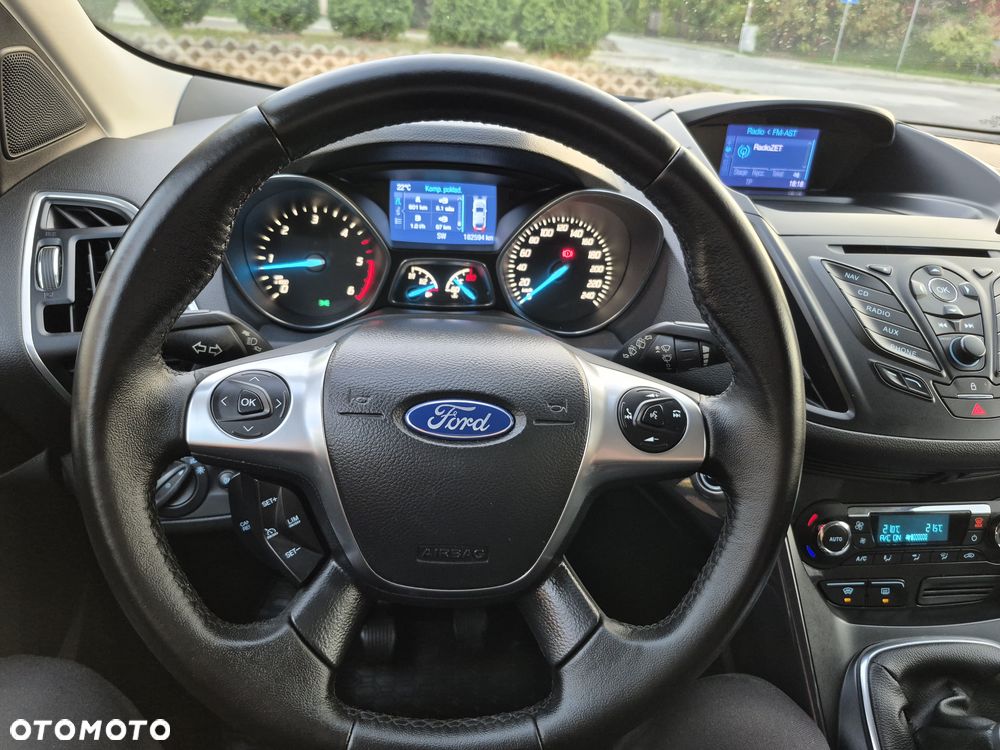 Ford Kuga - 27