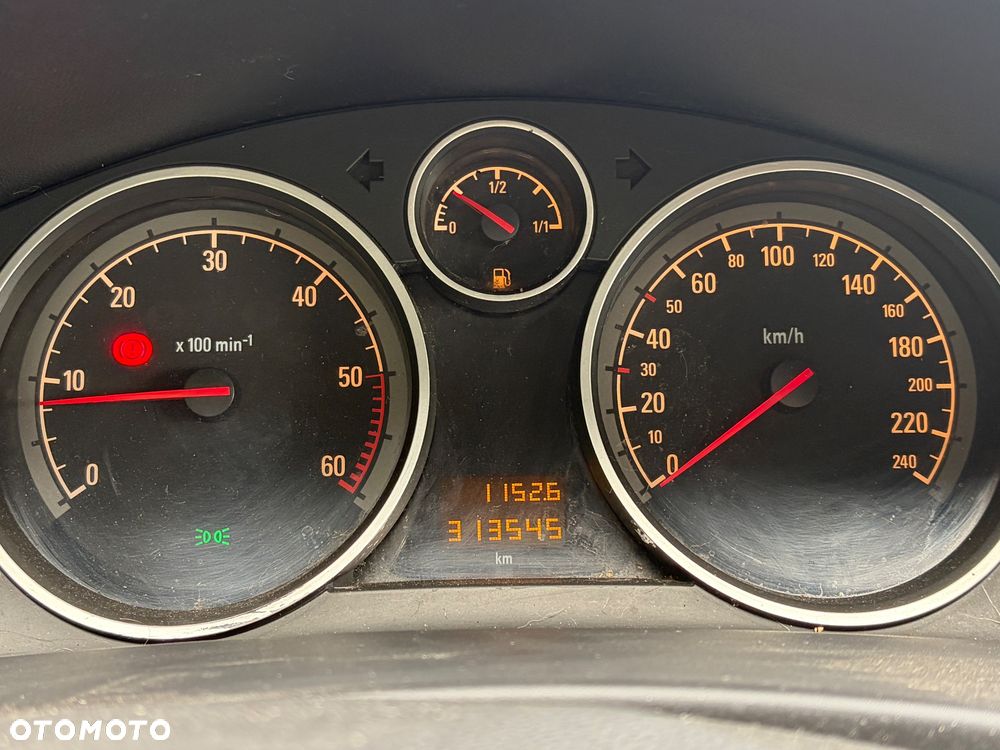 Opel Astra 1.9 CDTI Cosmo - 16