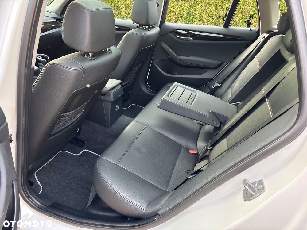 BMW X1 xDrive20d xLine - 29