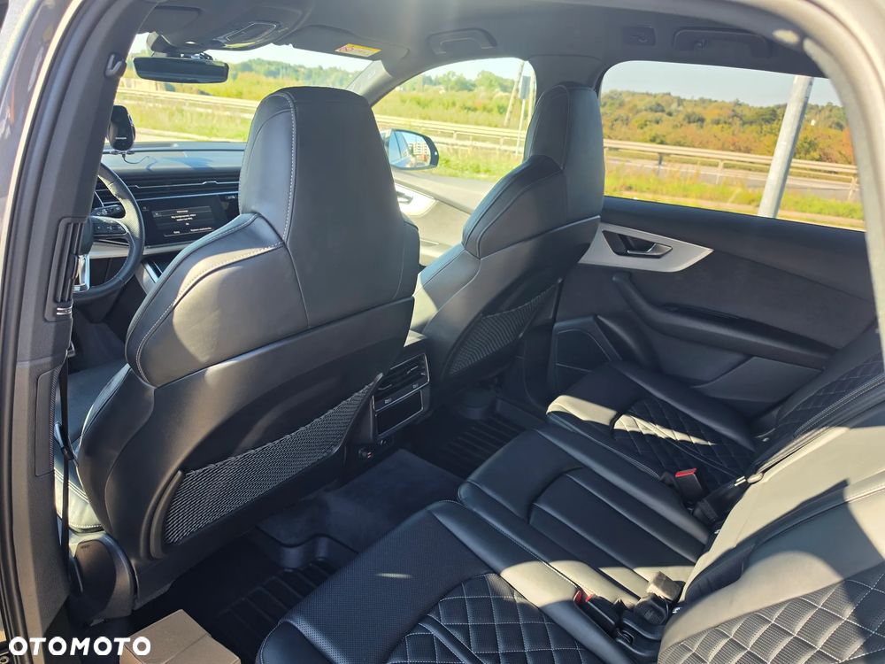 Audi Q7 - 9